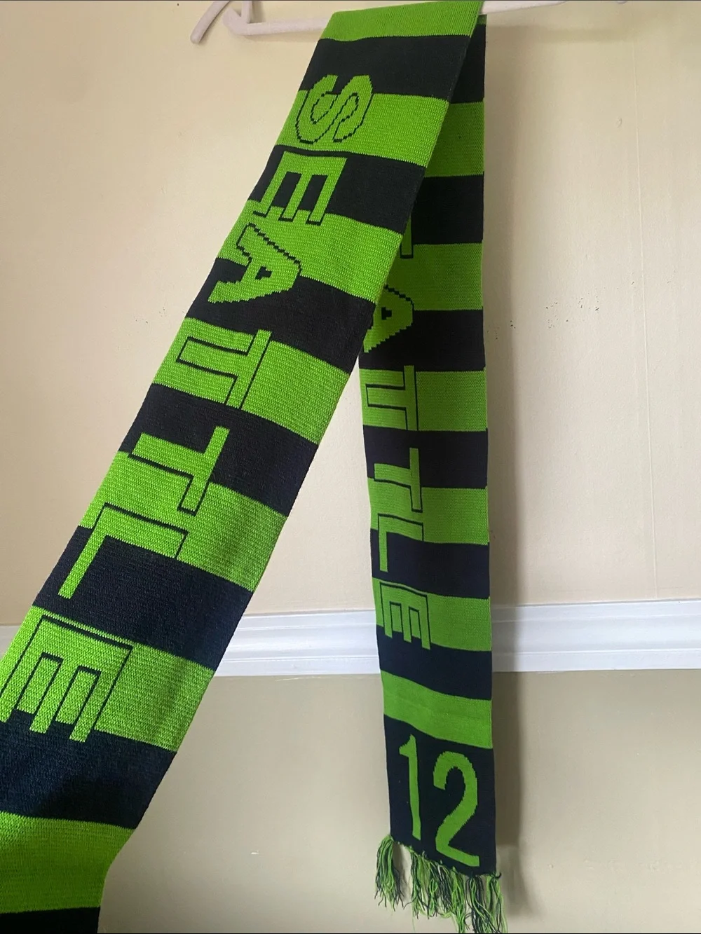 Seattle Seahawks NFL 12 Green & Navy Knit Scarf